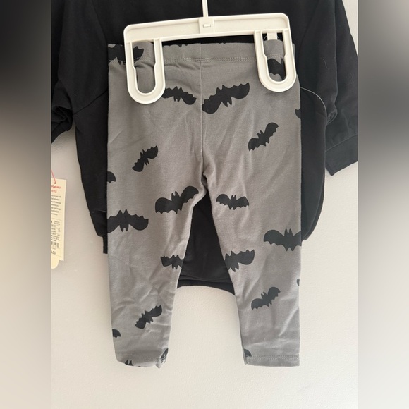 Cat & Jack Baby Halloween Bat Matching Set SZ 6/9 M Long Sleeve Jogger New Fall - Picture 5 of 7